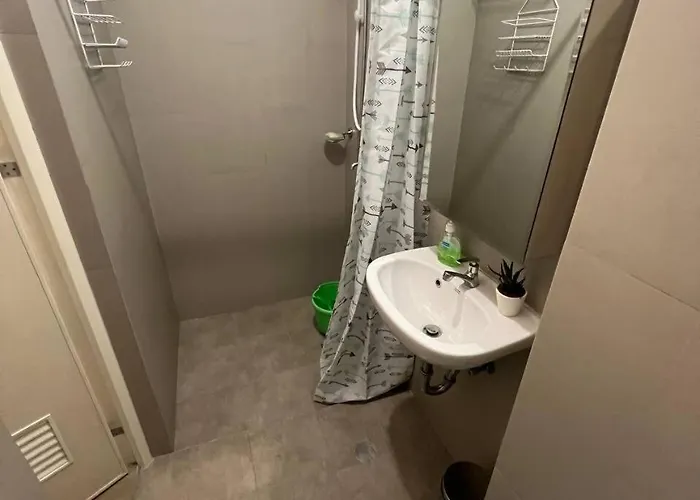 Apartment Korean Theme Near Up Town Mall Ateneo Lrt Katipunan Miriam College Netflix Prime Hbo Max